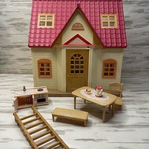 Calico Critters Cozy Cottage Red Roof Starter Home House With Some Accessories